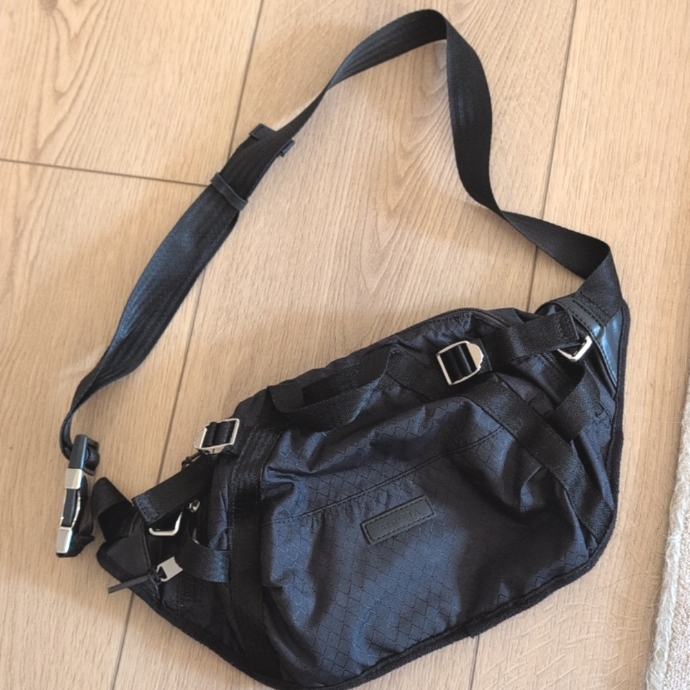 Athleta Black Crossbody Sling Bag